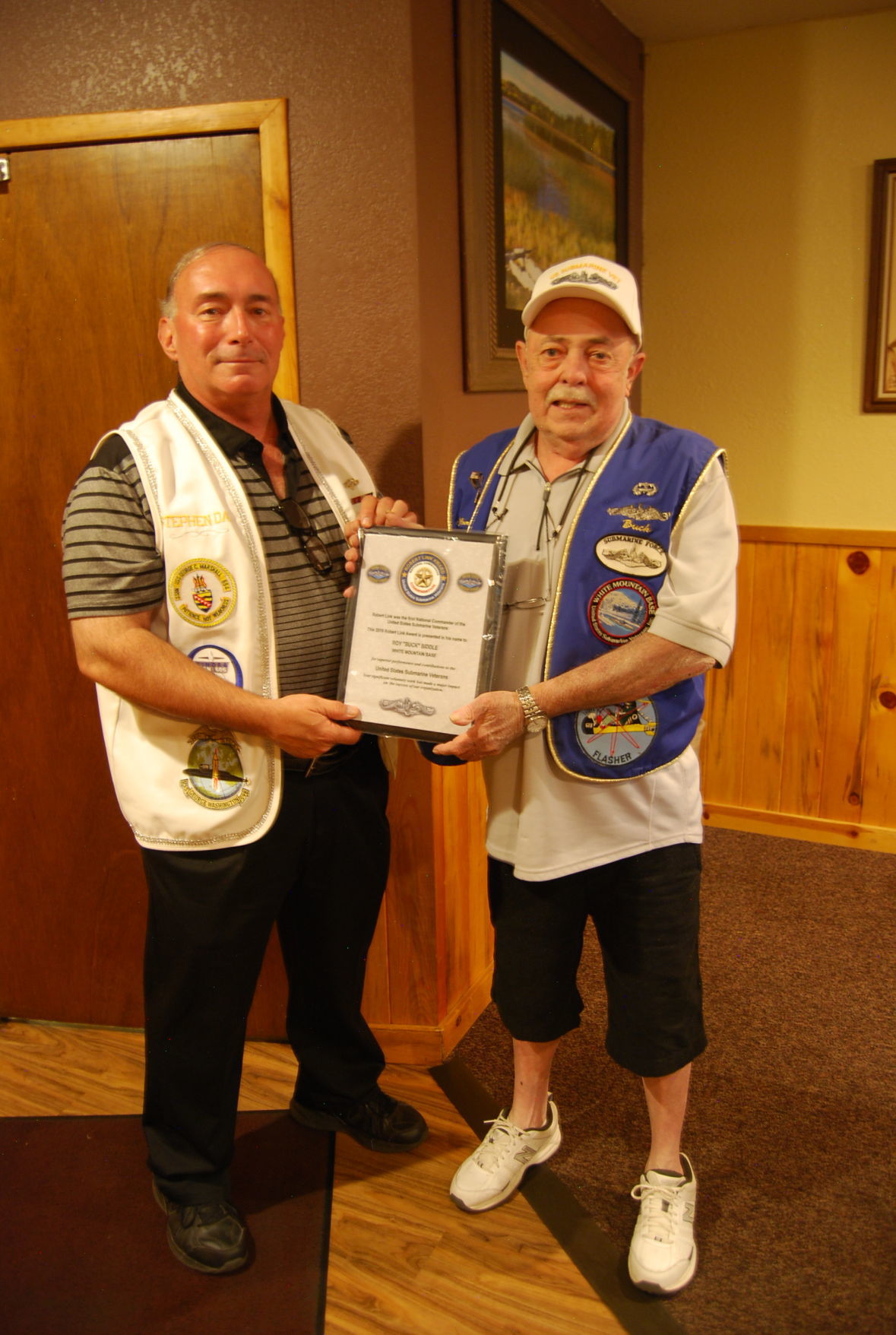 Buck Biddle receives award